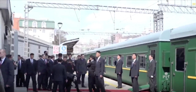 เจาะลึก! ขบวนรถไฟของคิม จอง-อึน