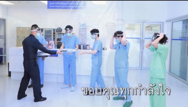 "หมอ-พยาบาล"ส่งคลิปปรบมือกลับ ขอบคุณคนไทยที่ร่วมสู้"โควิด"ด้วยกัน