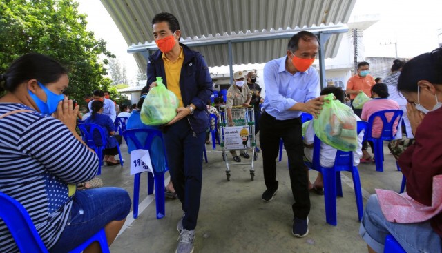 เทวัญ นำความห่วงใยจากนายกฯ ให้กำลังใจคนโคราช