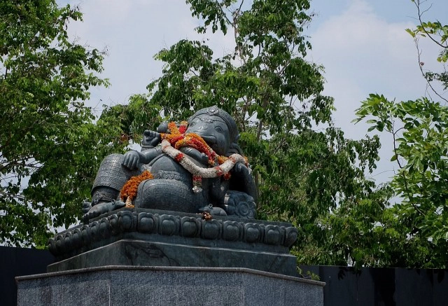 "พระพิฆเนศ เสวยสุข"หนึ่งเดียว เมือง"สุพรรณ"