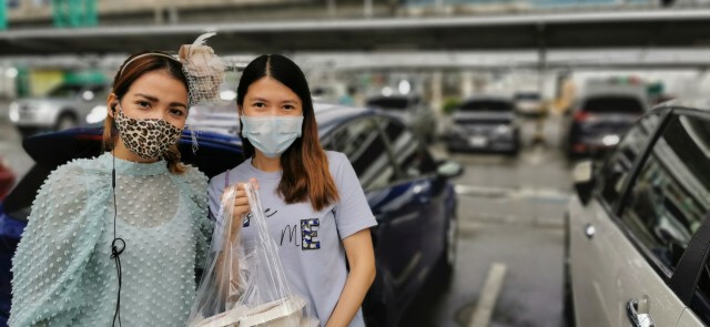 นางฟ้า"โนโน่" ลุยขาย"หมูทอด"สู้วิกฤติ"โควิด"