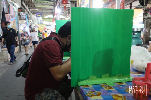 ฉากกั้นกันโรค นวัตกรรมไทยประดิษฐ์