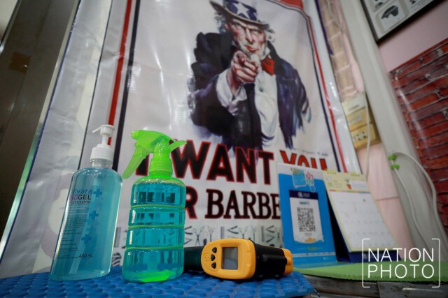ร้านตัดผมคิวแน่น! หลังคลาย "ล็อกดาวน์" วันแรก