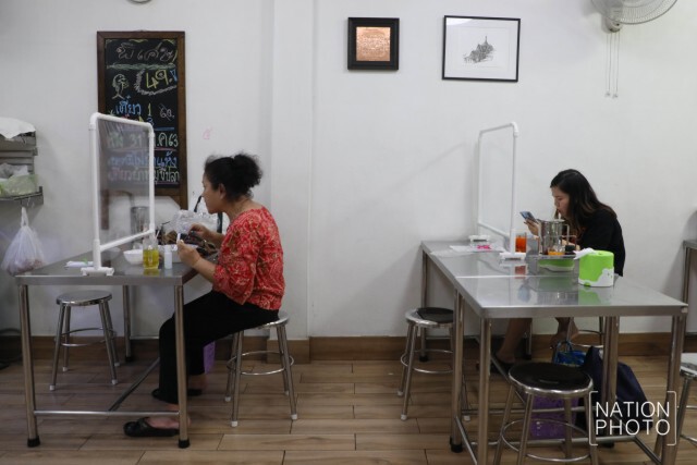 ฉากกั้นกันโรค นวัตกรรมไทยประดิษฐ์