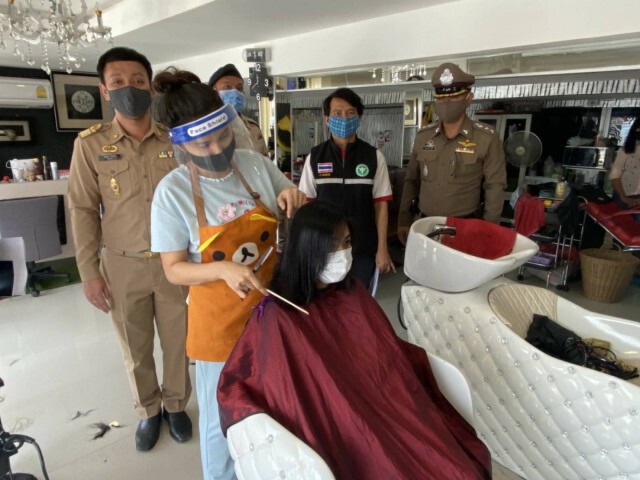 ตำรวจ-ฝ่ายปกครอง นำกำลังออกตรวจร้านอาหาร ร้านตัดผม