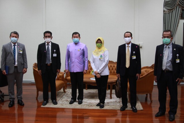 ส.ส.ชายแดนใต้ ยื่นเรื่อง "นิพนธ์" เร่งช่วยคนไทยใน "มาเลย์-อินโด"