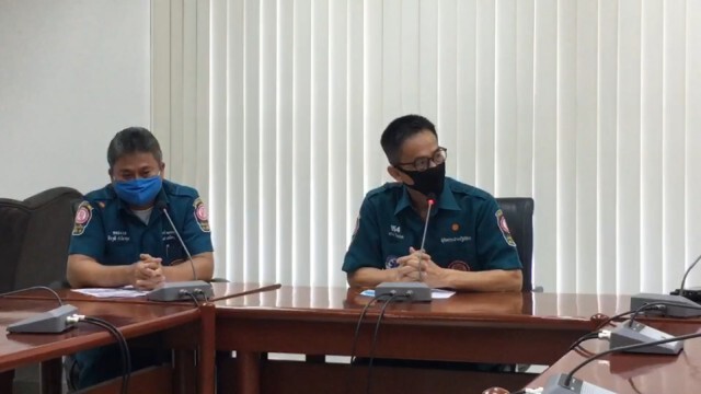 ป่อเต็กตึ๊ง สั่งพักงาน! อาสากู้ชีพ ทำคนเจ็บหล่นพื้น