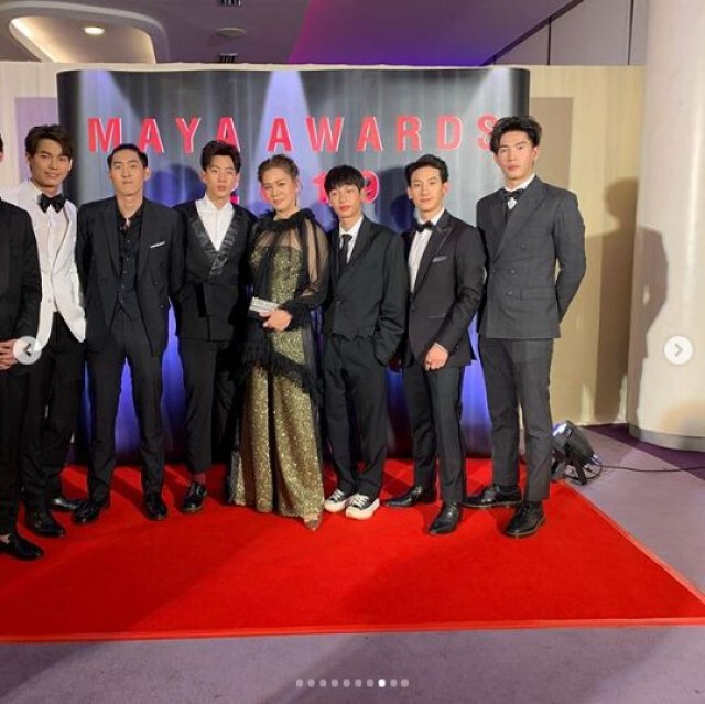 หรือจะเป็น"ไบร์ท วชิรวิชญ์"เชิดใส่สาวสอง หลังปุ๋ยอัพรูปนี้