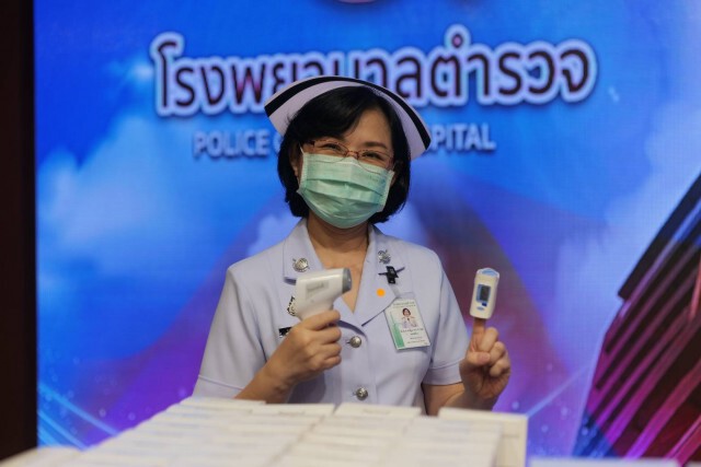 "มูลนิธิสมยศ" มอบเครื่องมือแพทย์ให้ รพ.ตำรวจ