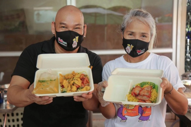 เต้ย จักรรินท์ - วิทย์ สุวิทย์ บุกร้านบะหมี่โหน่งเดลิเวอรี่คลอง 2