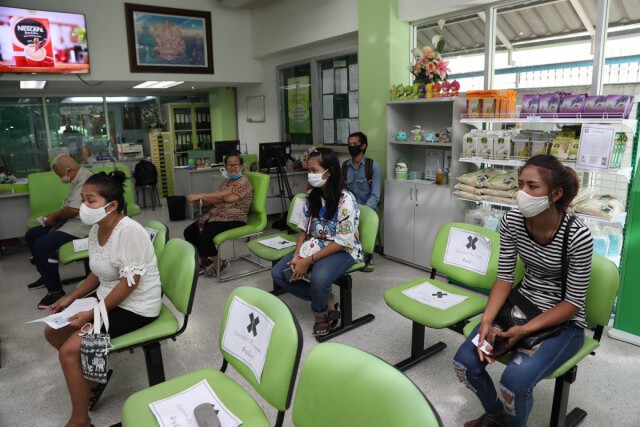ธ.ก.ส. เร่งทำสัญญาเพื่อจ่ายสินเชื่อฉุกเฉินพร้อมกันทั่วประเทศ