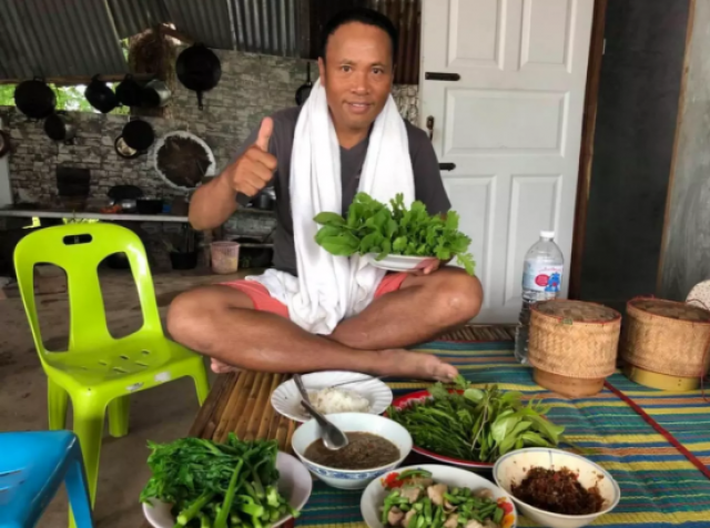 "ไมค์ ภิรมย์พร" เดินหน้าบริจาคของสู้ภัยโควิด-19
