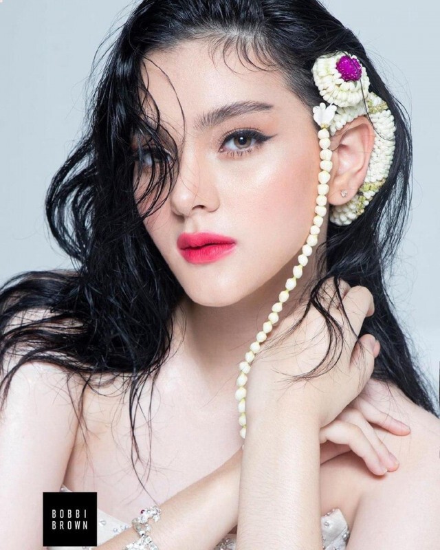 "น้องพิ้งกี้" นางแบบหน้าใหม่ สวยหยาดเยิ้ม "คนหรือนางฟ้า"?
