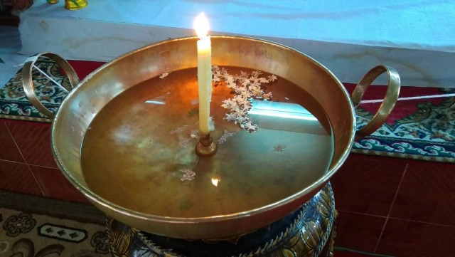 คณะสงฆ์บางระจัน เจริญจิตภาวนา บริจาคข้าวสาร 800 ถุง