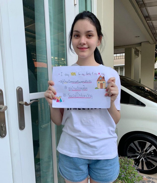 "น้องพิ้งกี้" นางแบบหน้าใหม่ สวยหยาดเยิ้ม "คนหรือนางฟ้า"?