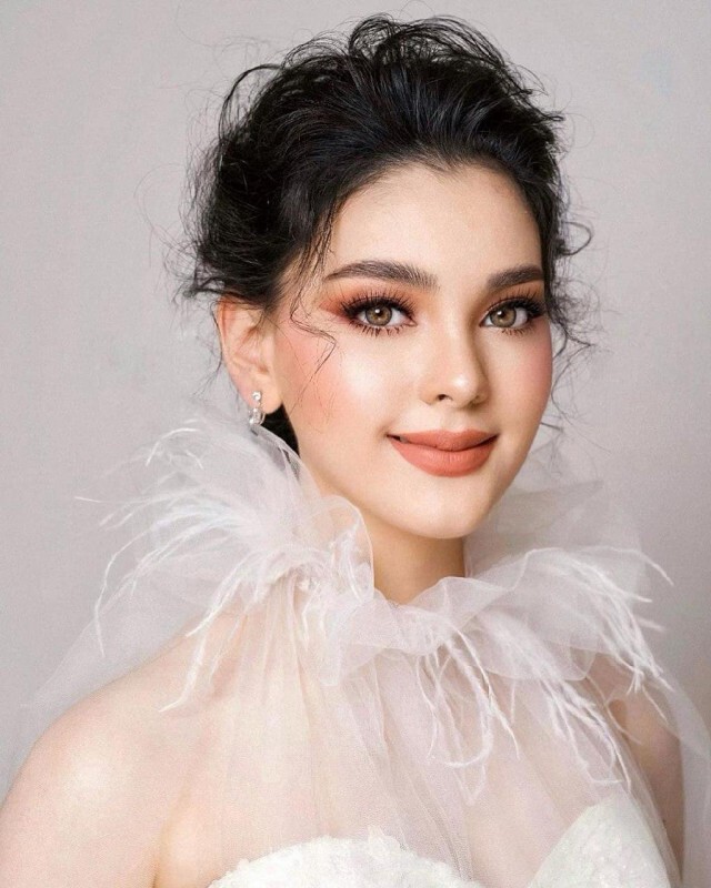 "น้องพิ้งกี้" นางแบบหน้าใหม่ สวยหยาดเยิ้ม "คนหรือนางฟ้า"?