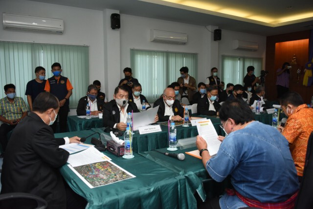 มท.1 ลงพื้นที่ติดตามการแก้ไขปัญหาภัยแล้งพื้นที่สุพรรณบุรี