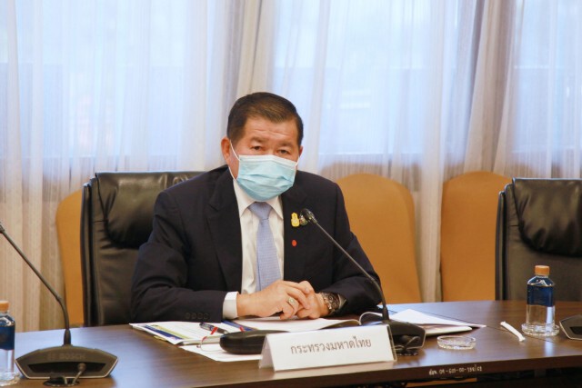 นิพนธ์ ร่วมถก แก้ปัญหานมโรงเรียน - อาหารกลางวันนักเรียน หวั่น เด็กไทยขาดโภชนาการ
