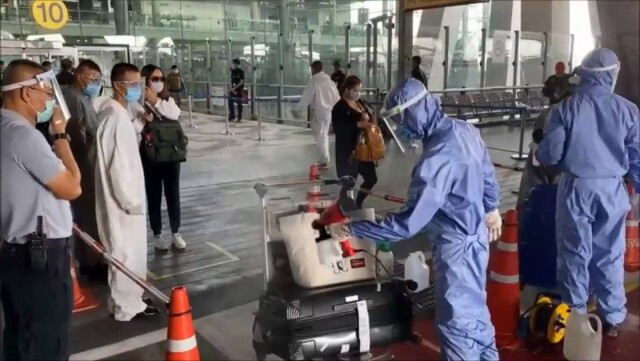 299คนไทยในอาบูดาบี-อียิปต์ กลับถึงไทยพบมีไข้สูง2ราย