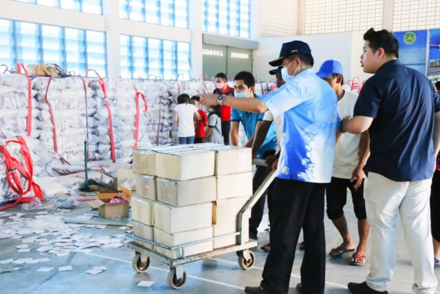 นิพนธ์ฯ จัดปลากระป๋อง 500,000 กระป๋อง ข้าวสาร(5 kg.) 5 หมื่นถุงเตรียมกระจายให้ปชช. 5 จ.ชายแดนใต้