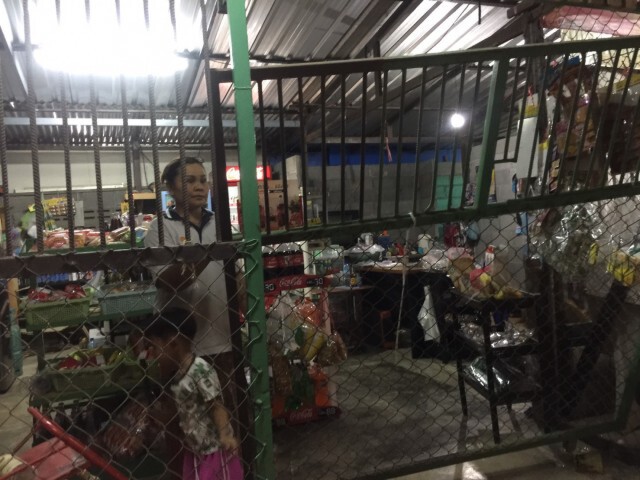 โจ๋นับ10ไม่สนเคอร์ฟิวบุกพังร้านชำ แค้นไม่ยอมขายเหล้า
