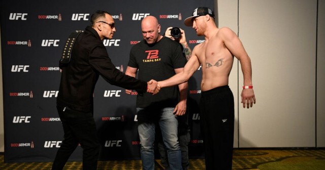 ไม่หวั่นโควิด! UFCคืนสังเวียนไร้คนดู "แกธจี"คว้าแชมป์เฉพาะกาล