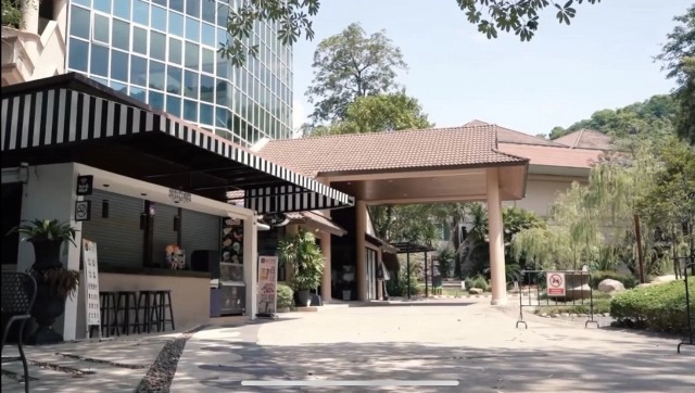 "มิกิ"ภรรยา จ๊อบ นิธิ หลั่งน้ำตา เล่านาทีปิด 3 บริษัท เซ่นโควิด