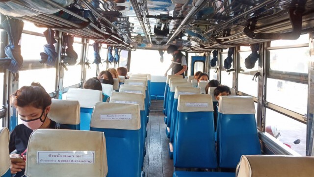 ขนส่งฯ คุมเข้มรถโดยสารสาธารณะสกัดโควิด-19