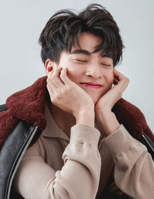 "มิว-กลัฟ"ถูกเปย์หนัก ขึ้นบิลบอร์ดที่นิวยอร์ก