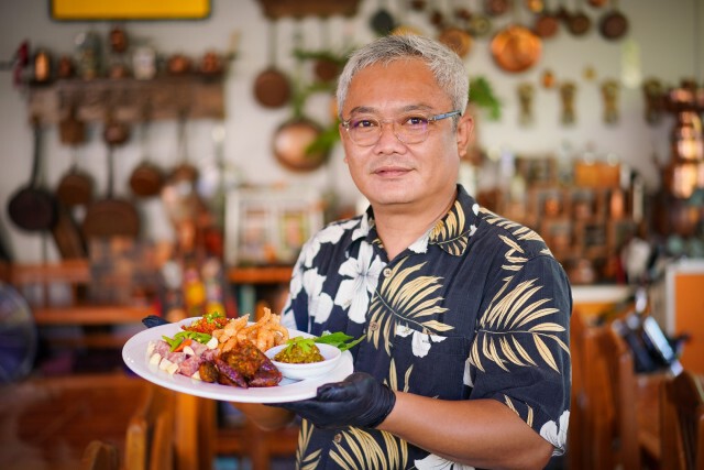 เจ้าของร้าน 'รสมือแม่' กับวิถีการต่อสู้ในสมรภูมิโควิด-19