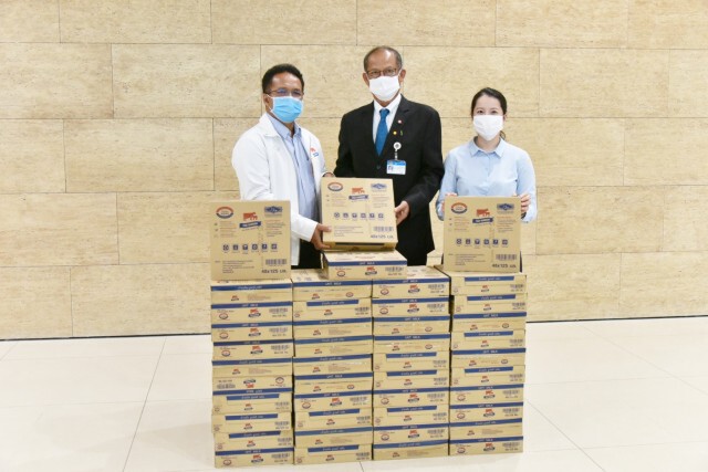 อ.ส.ค. สนับสนุนนม 4,800 กล่องให้โครงการ "นม....เพื่อน้อง"
