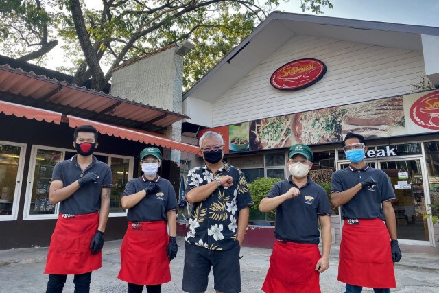 เจ้าของร้าน 'รสมือแม่' กับวิถีการต่อสู้ในสมรภูมิโควิด-19