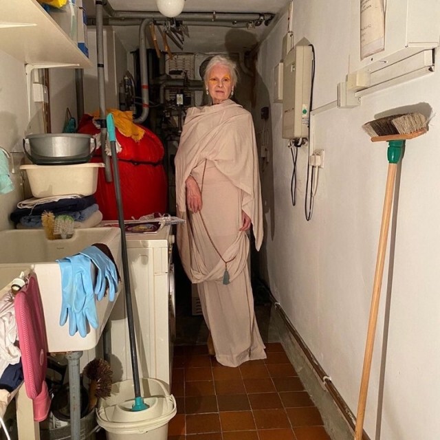 "วิเวียน เวสต์วูด" แต่งตัวยังไงให้ลืมว่า กำลังจะอายุ 80!