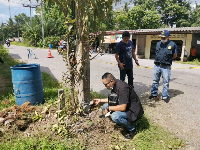คนร้ายปาระเบิดใส่บ้านเช่า พลาดถูกเสาไฟฟ้ารอดหวุดหวิด