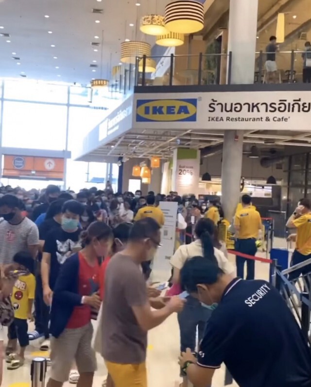 "อย่าไป"! โซเชียล แห่แชร์ภาพคนล้น "อิเกีย บางนา"