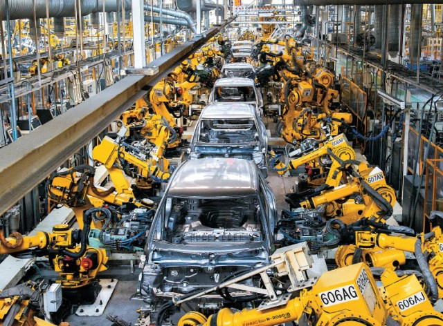 โควิด-19 ทุบอุตสาหกรรมรถยนต์ร่วง