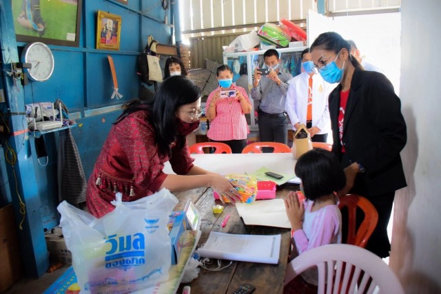 โรงเรียนขนาดเล็ก จ.สิงห์บุรี คุ้นเคยในการเรียนกับครูตู้