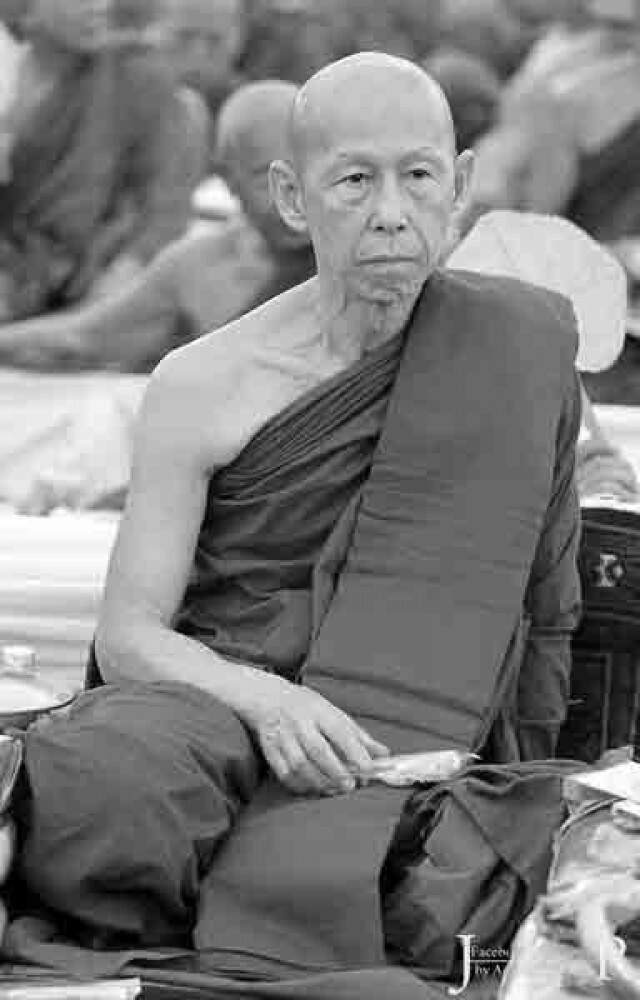 สิ้นเกจิดัง! ไฟไหม้กุฏิวัดป่าบ้านตาด 'หลวงพ่อสุดใจ' มรณภาพ