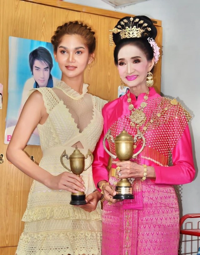 ปูชนียบุคคลผู้หญิงข้ามเพศ "ย่านิตยา" สาวสองอายุเยอะสุดในไทย