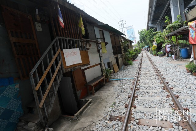 เลียบเลาะ...ริมรางกับสถานการณ์ "โควิด-19"