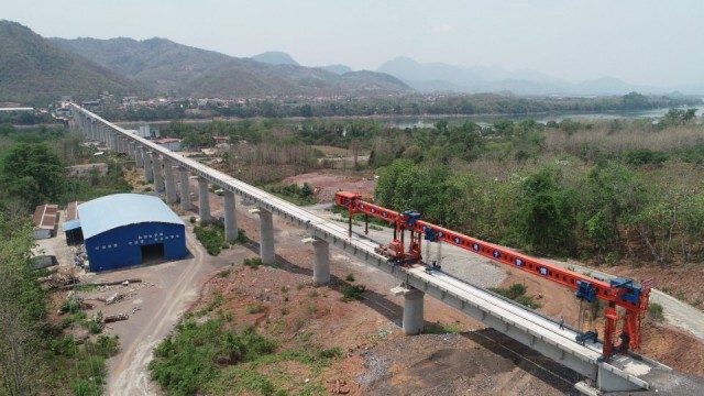จีน สร้างรถไฟความเร็วสูงเชื่อมลาว ระยะทาง 414 กม.