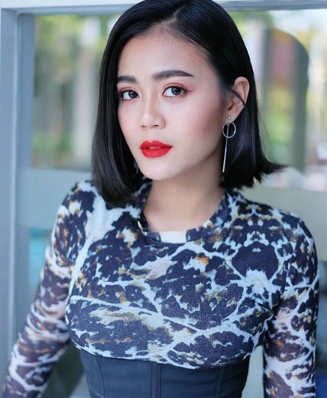 รวมภาพหวาน "ลำไย ไหทองคำ" กับแฟนหนุ่ม "ปุ้ย L.กฮ."