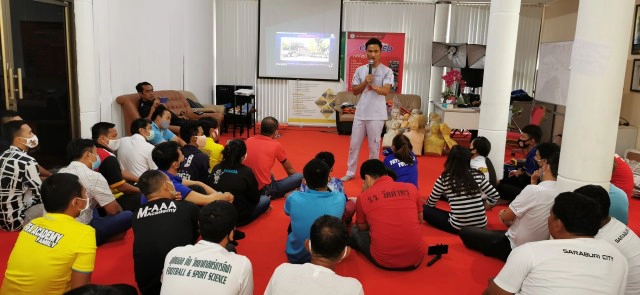 เดอะโค้ชชิ่งฯผนึกครูเสืออบรมพื้นฐานปฐมพยาบาลกีฬาฟุตบอล