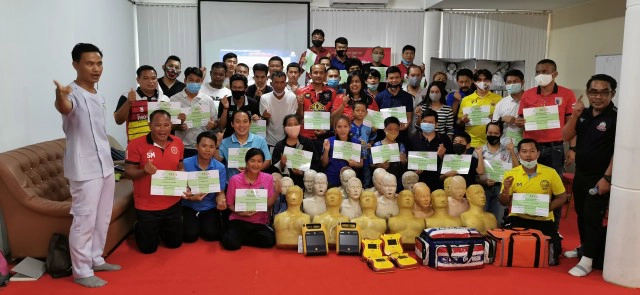 เดอะโค้ชชิ่งฯผนึกครูเสืออบรมพื้นฐานปฐมพยาบาลกีฬาฟุตบอล