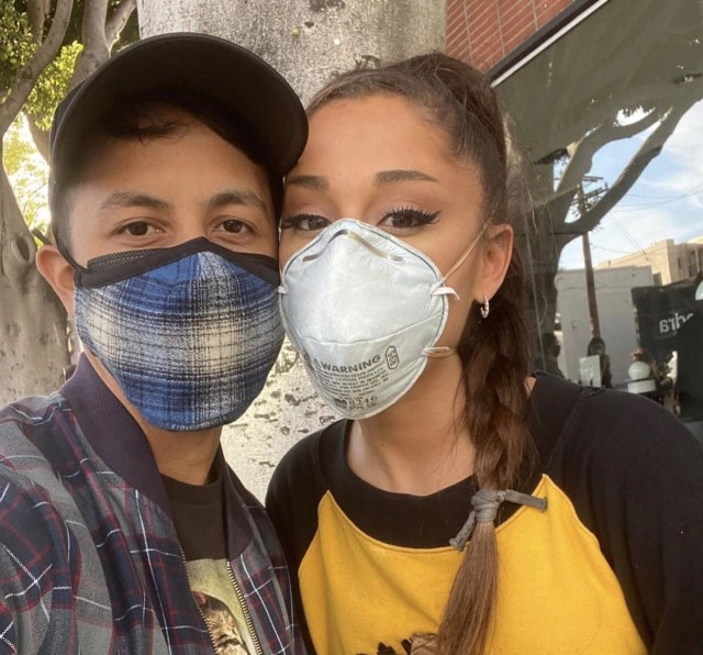 "อารีอาน่า แกรนเด"  ร่วมประท้วงเหยียดผิว "จอร์จ ฟลอย"!