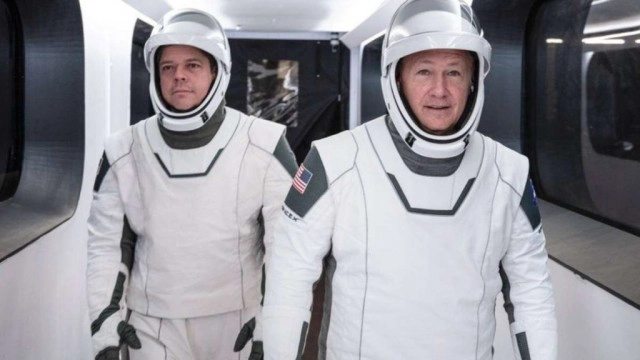 จากชุดฮีโร่ใน ภ.ดัง พัฒนาเป็น ชุดนักบินอวกาศรุ่นล่าสุด