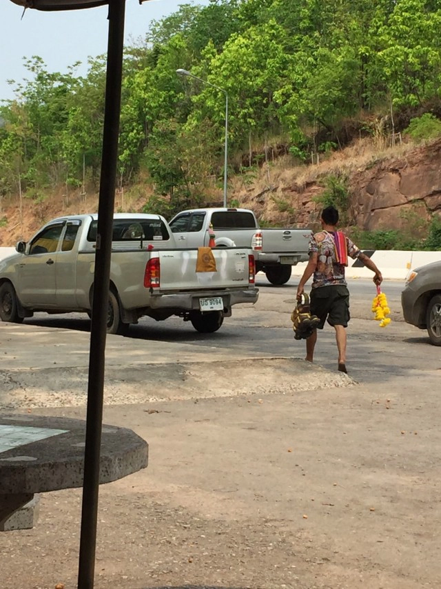 อาถรรพ์ศาลปู่หลุบ ฝันเห็นชายสูง 8 ศอกมาหา