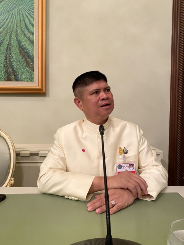 "แรมโบ้" ซัด"จาตุรนต์" อย่าค้านทุกเรื่องจะเสียภาพพจน์ตัวเอง