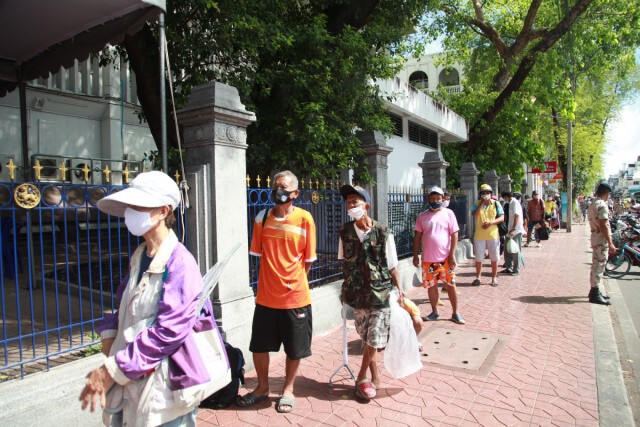 มท.จัดตู้ปันสุขช่วยลดภาระปชช.จากโควิด-19