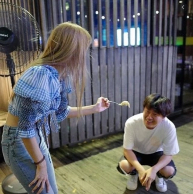 เปิดโฉมหน้าอดีตผู้จัดการที่ โกงเงิน "ลิซ่าBLACKPINK"